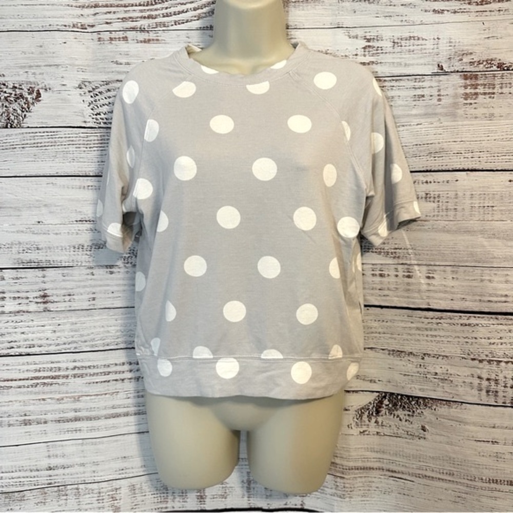 TAHARI Boxy Fit White and Gray Polka Dot Short Sleeve Shirt Size Medium